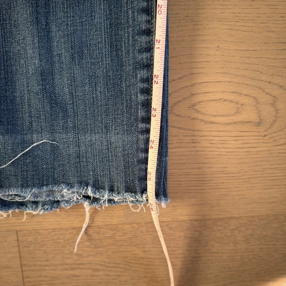 GUESS Jeans - Cropped, raw hem, Size 31 - Picture 8 of 9